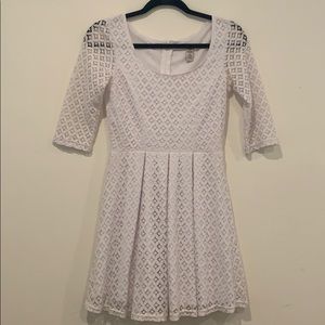 Charlotte Russe White Lace 3/4 Sleeve Dress